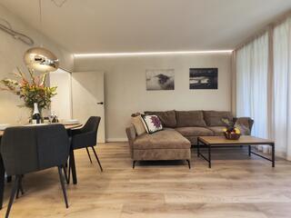 Apartament B12