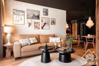 Apartament B33